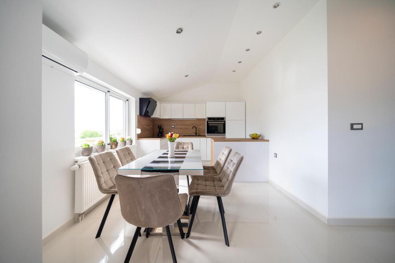 Apartment Absolute Gray Zadar Bagian luar foto