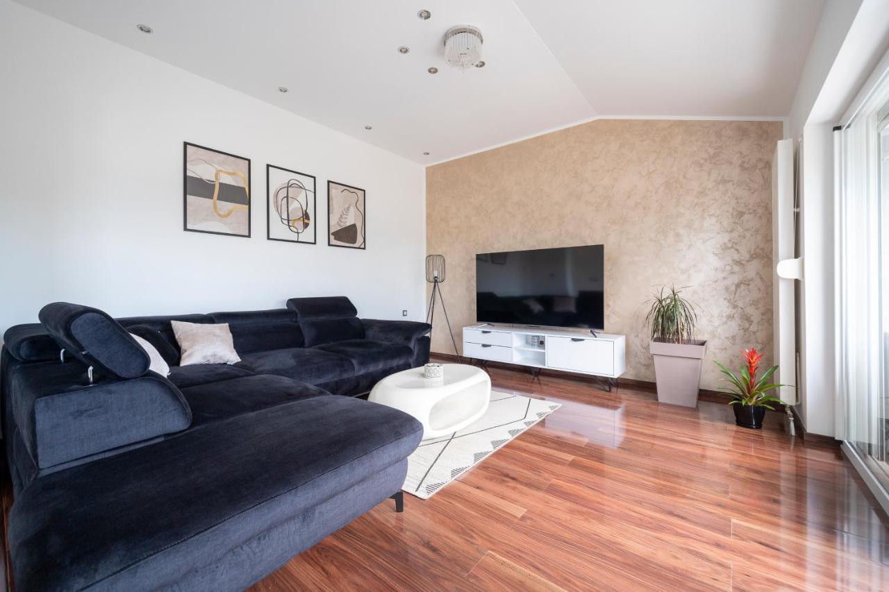 Apartment Absolute Gray Zadar Bagian luar foto
