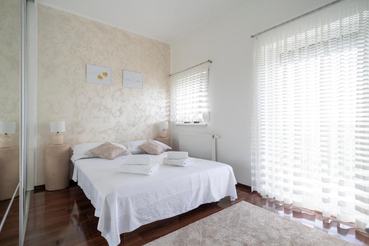 Apartment Absolute Gray Zadar Bagian luar foto