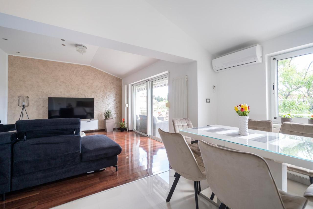 Apartment Absolute Gray Zadar Bagian luar foto